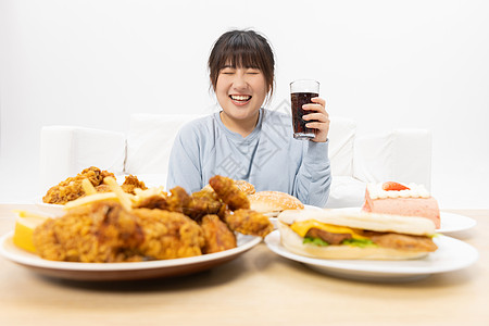 短发女生暴饮暴食的胖女孩背景