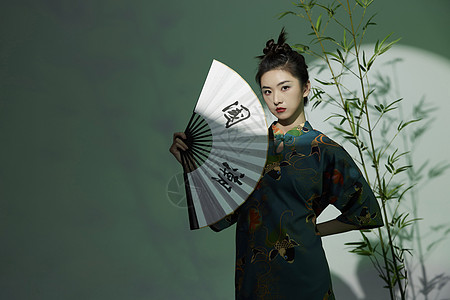 中国风国潮旗袍美女图片