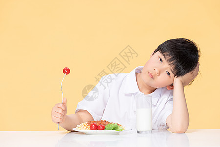 烦恼人像可爱小男孩厌食背景