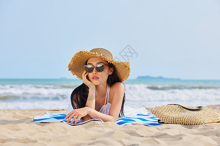 性感夏日海边沙滩度假美女背景