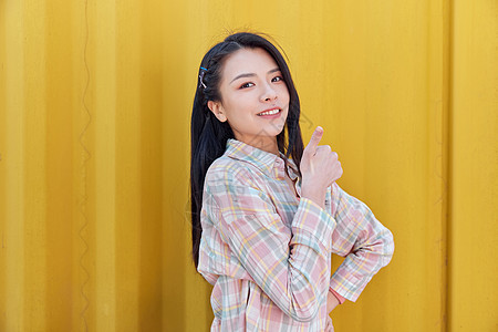 最强点赞可爱活力美女点赞背景