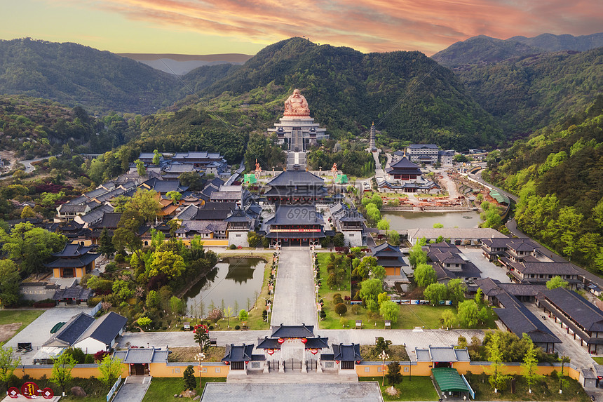 宁波奉化雪窦山雪窦寺航拍图片