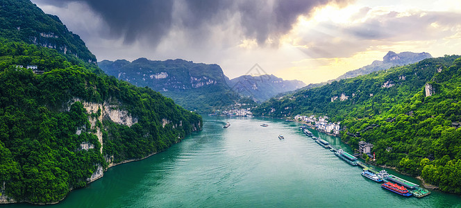 湖北宜昌长江三峡西陵峡黄昏航拍背景