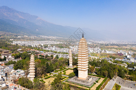 航拍大理崇圣寺三塔背景图片