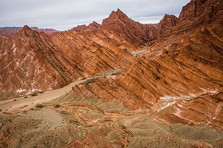 新疆天山神秘大峡谷背景图片