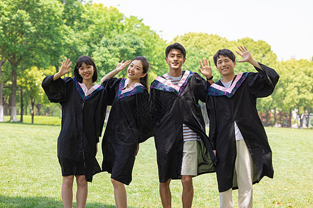 年轻大学生毕业合照形象图片