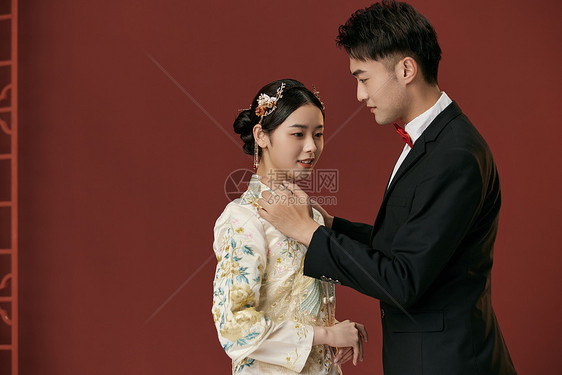 中式结婚照图片