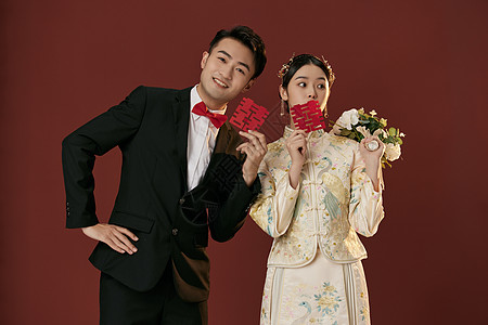 中国新娘年轻情侣中式婚纱照背景