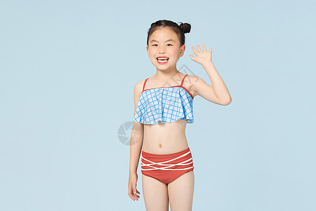 夏日泳装可爱小女孩打招呼图片