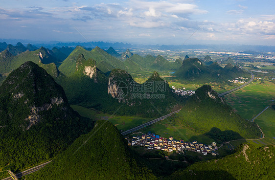 航拍桂林高速公路图片