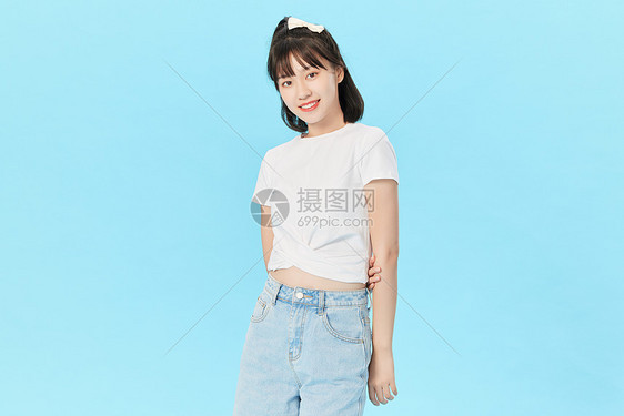 夏日清纯甜美可爱活力美女图片