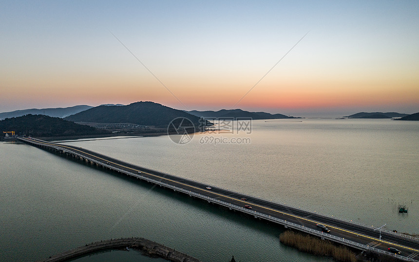 航拍苏州5A景区太湖大桥图片