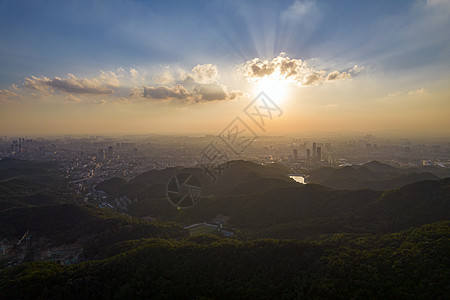 黄昏广州白云山城市背景