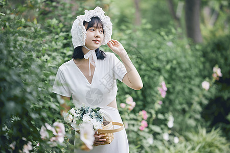 法式花园法式美女花园里散步背景