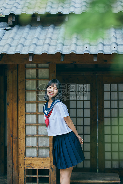 夏日可爱JK制服女孩图片