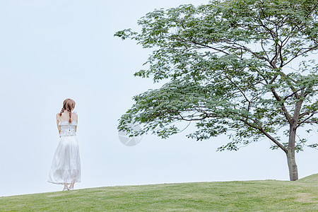 夏日美女清新写真图片