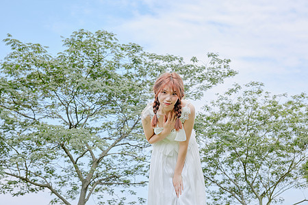 清新夏日美女高清图片下载-正版图片501772191-摄图网