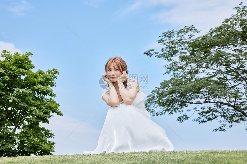 夏日美女清新写真图片