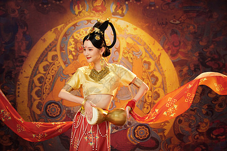 琵琶中国风敦煌美女敲打腰鼓背景