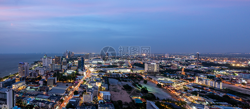 泰国普吉岛的夜景图片