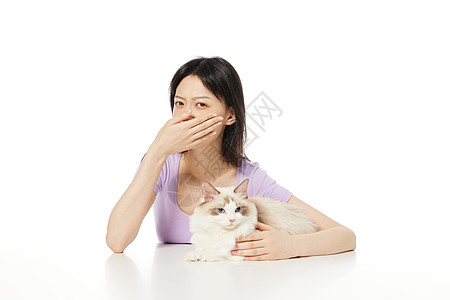 女性主人对宠物猫毛过敏图片