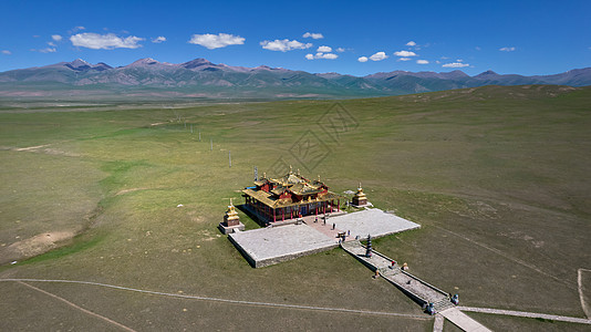 5A景区新疆巴音布鲁克草原景点巴润寺图片