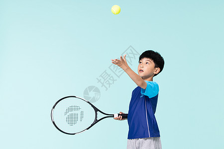 运动打网球的儿童背景图片