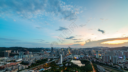 日落下的城市背景图片