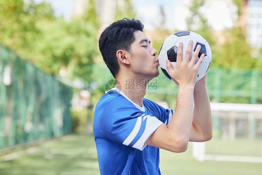 为足球爱好者量身打造