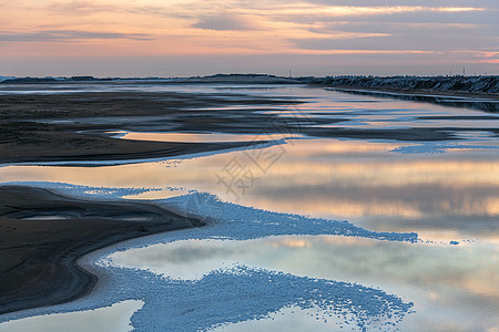 内蒙古吉兰泰盐湖日出背景图片