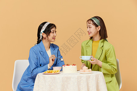 时尚美女姐妹喝下午茶聊天图片