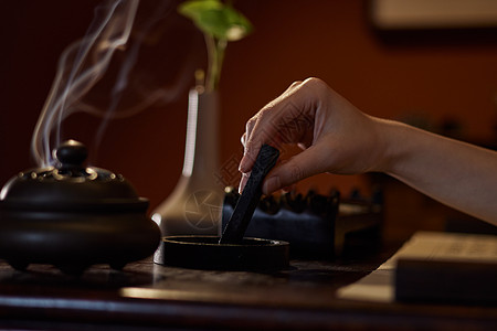 美女书法研墨图片素材