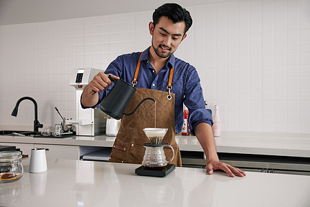 咖啡制作咖啡师制作手冲咖啡背景