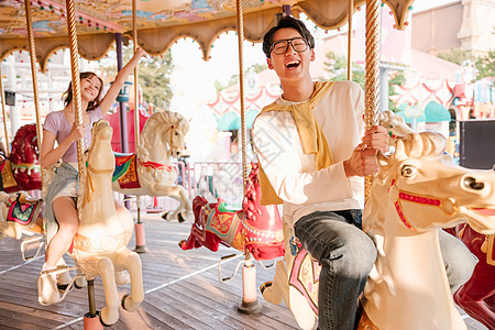 旋转木马爱情背景