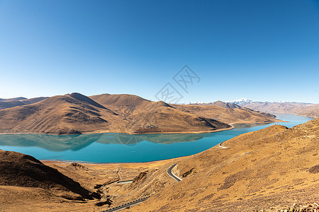 西藏羊卓雍措风景图背景图片