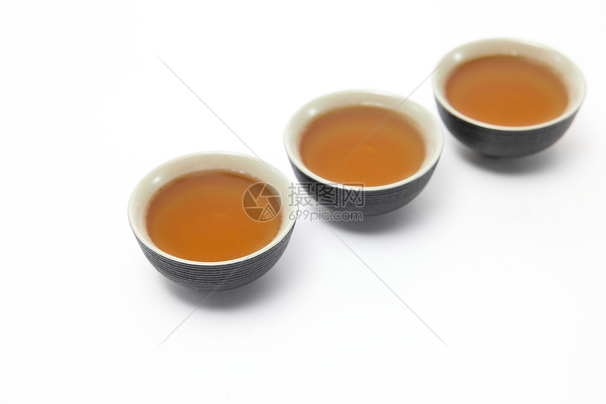 茶汤与茶杯图片