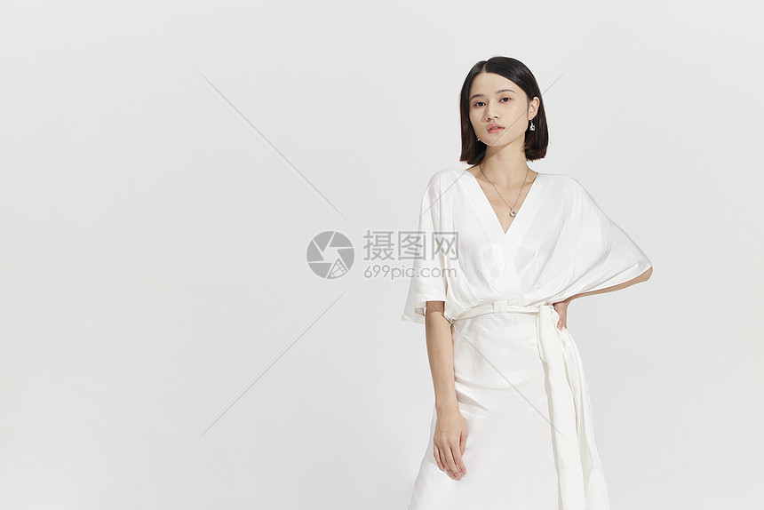 时尚气质美女首饰展示图片