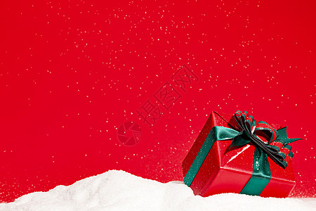 麋鹿圣诞老人圣诞节礼物盒和圣诞装饰背景