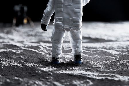 太空登月宇航员背部特写高清图片