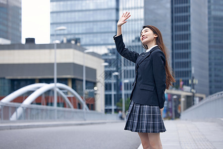 秋季清新俏皮女大学生图片