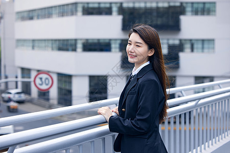 日系JK少女青春户外写真图片