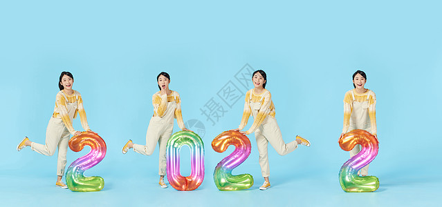 美女欢乐迎接新年2022图片