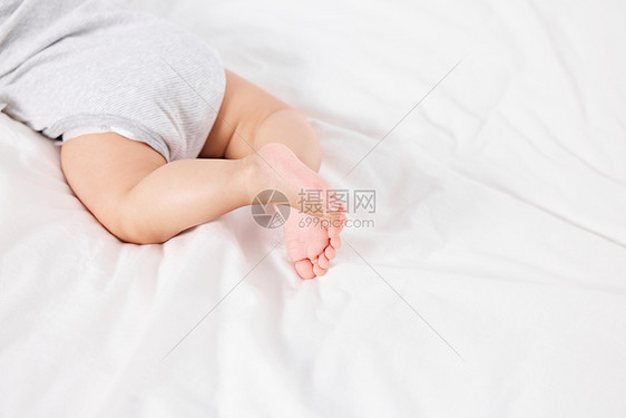 婴儿脚部特写图片