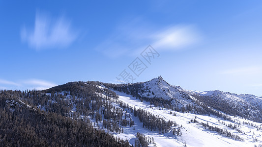 新疆喀纳斯冬季山脉风景图片