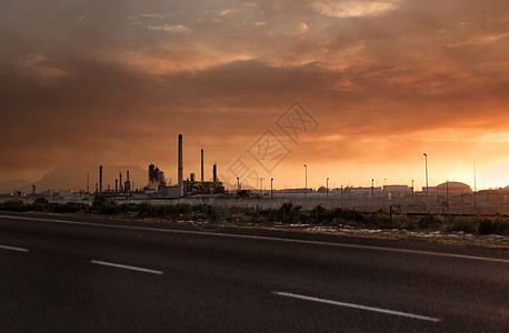 发电工厂边的夕阳图片