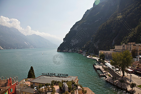 沿海村和山区图片