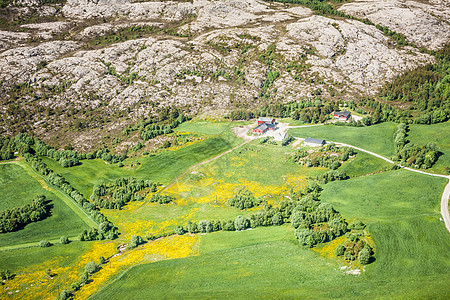 岩石农村地貌的空中景观图片
