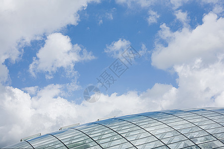一座大温室的屋顶图片