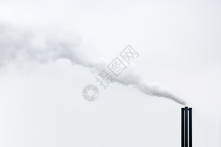 来自工业烟囱的雾图片