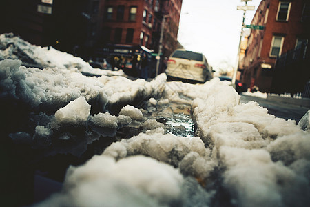 泥泞的公路图片